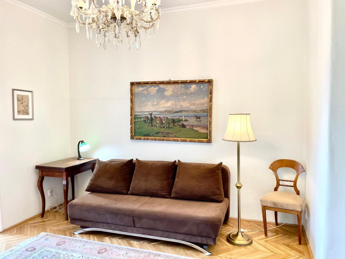 With Terrace Overlooking The Park Appartamento *